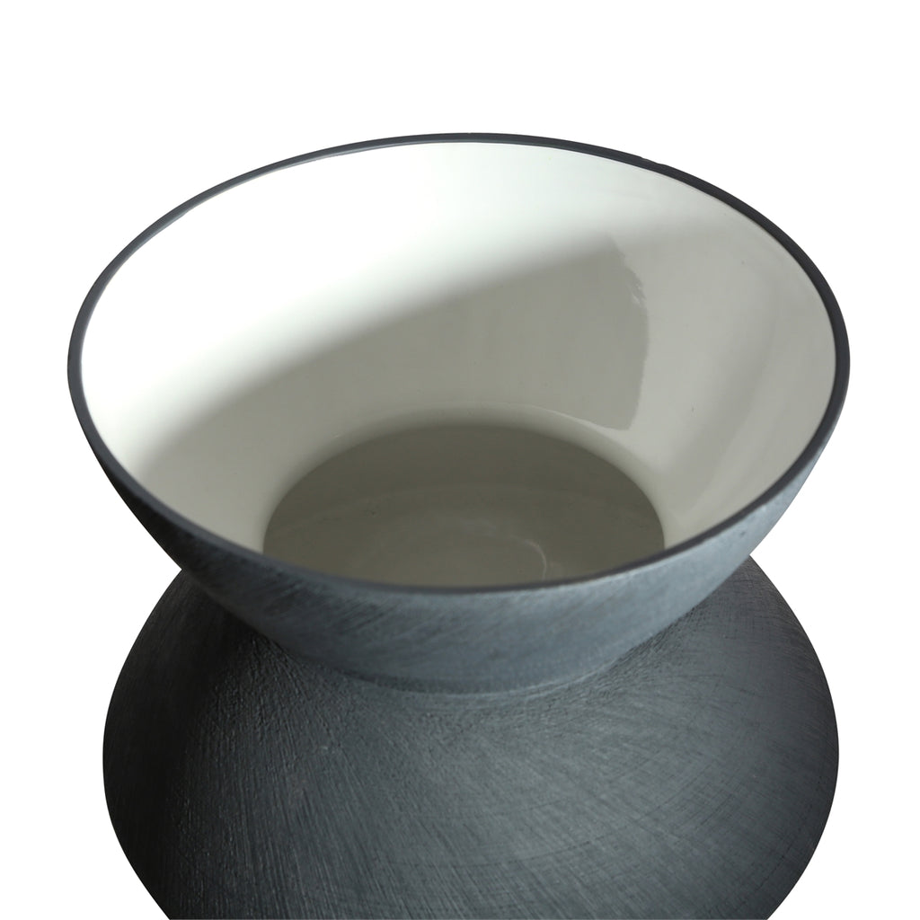 SMALL CHARCOAL ANGLED SCRATCH VASE